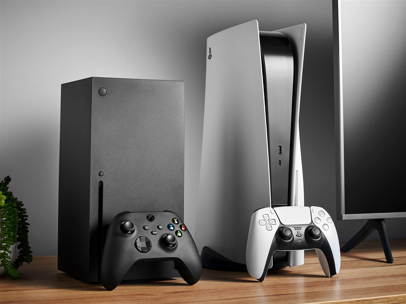 PlayStation 5 ve Xbox Series X konsolları